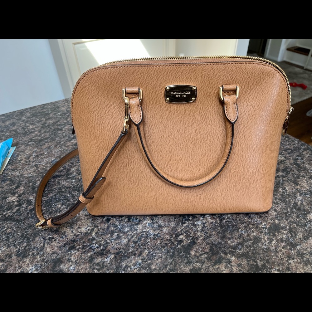 Brand new never carried Michael Kors - Picture 6 of 9